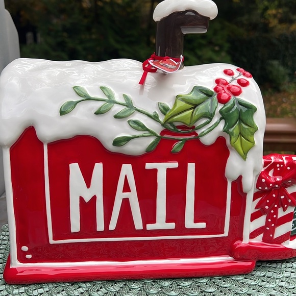 NWT Blue Sky Clayworks mailbox, ceramic figurine. - Picture 3 of 10